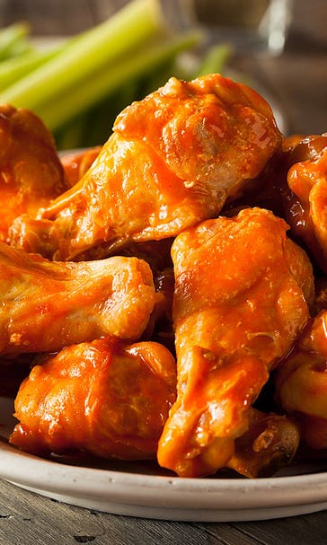 Did lack of pigskin lead to Buffalo Wild Wings stock plummeting?